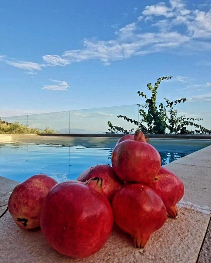 Apollo Romantic Sea View Villa Kiveri Luaran gambar